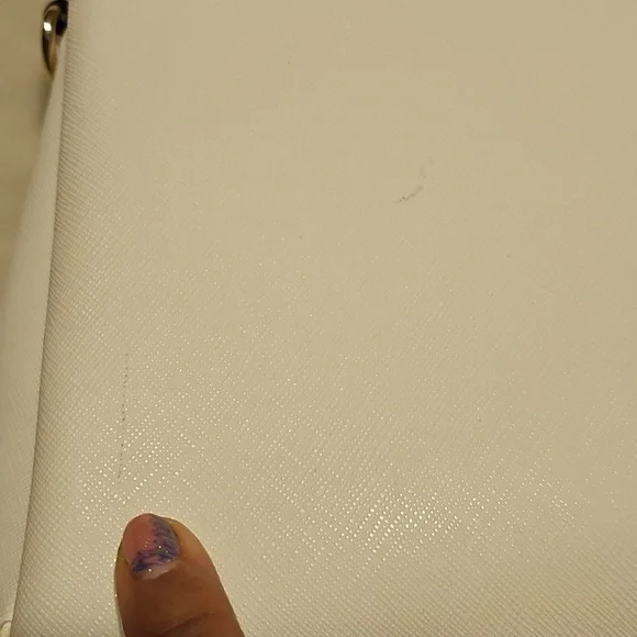 DKNY Handbag EUC - Picture 10 of 16